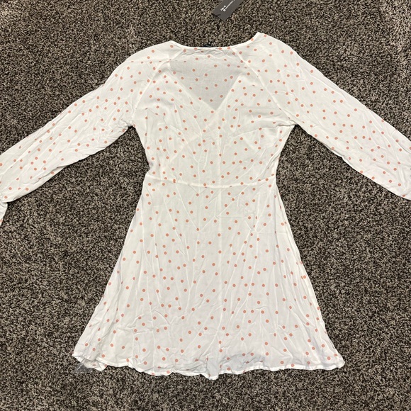 NWT Wednesday girl button down polka dot dress Size Medium - Picture 6 of 6